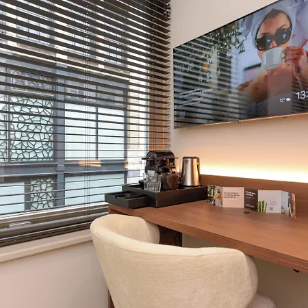 Novallure Centre Hotel *