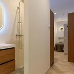 Novallure Centre 호텔