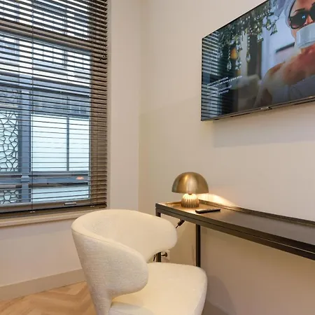 Hotell Novallure Centre *