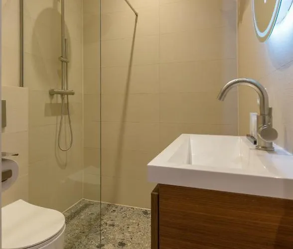 Novallure Centre Haia