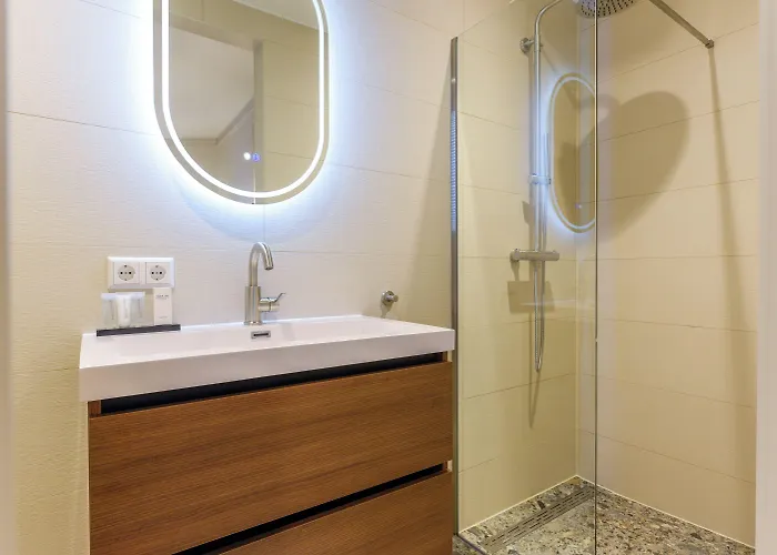 Novallure Centre Hotel Haia