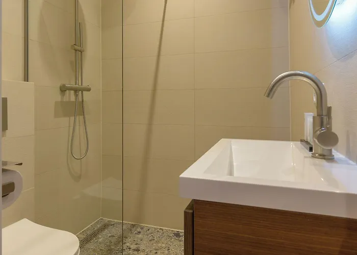 Novallure Centre Haia