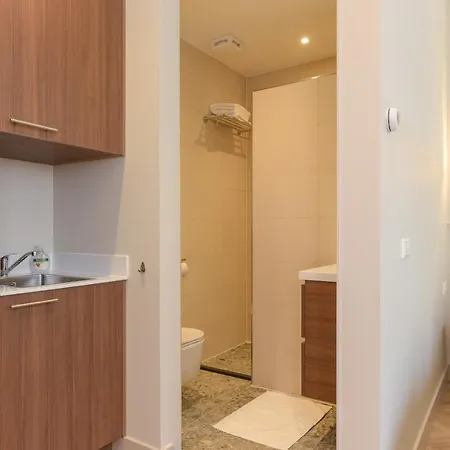 Novallure Centre فندق